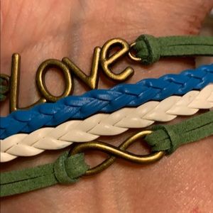 Friendship Bracelet green, white braid, blue braid